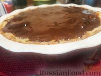 Фото приготовления рецепта: Тыквенный пирог с мандаринами и шоколадной глазурью - шаг №15