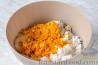 Фото приготовления рецепта: Рисовые котлеты с луком и морковью - шаг №7