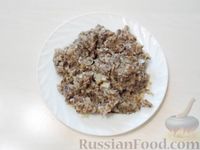 Фото приготовления рецепта: Мясо, запечённое с помидорами, грибами и сыром - шаг №9
