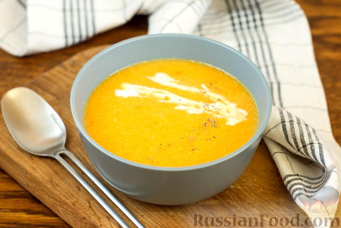 Классический тыквенный суп пюре со сливками и чесноком