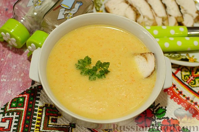 Крем суп с курицей и грибами