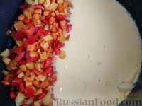 Фото приготовления рецепта: Булгур с курицей, овощами и яйцами, в соевом соусе - шаг №10