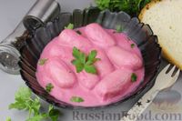 Фото приготовления рецепта: Сосиски со сметанным соусом - шаг №9