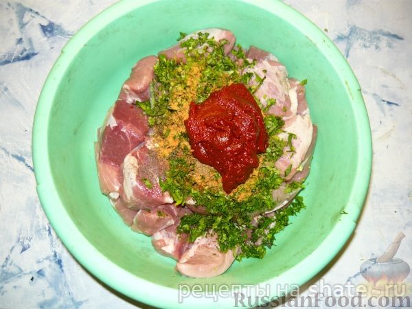 Шашлык из свинины, маринованной в помидорах, розмарине и луке | Кулинария, Шашлык, Свинина