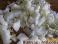 Фото приготовления рецепта: Теплый фасолевый салат с грибами и орехами - шаг №2