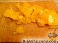 Фото приготовления рецепта: Рисовый салат с апельсинами и кедровыми орехами - шаг №5