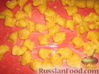 Фото приготовления рецепта: Ньокки из тыквы и картофеля - шаг №17