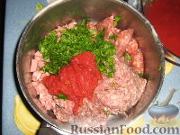 Фото приготовления рецепта: Голубцы из савойской капусты с мясо-грибной начинкой - шаг №7