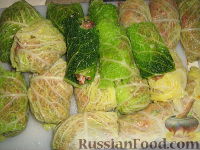 Фото приготовления рецепта: Голубцы из савойской капусты с мясо-грибной начинкой - шаг №13
