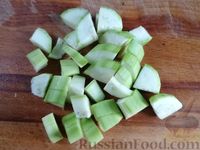 Фото приготовления рецепта: Салат с тунцом, рисом и овощами - шаг №4