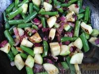 Фото приготовления рецепта: Салат с тунцом, рисом и овощами - шаг №6