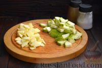 Фото приготовления рецепта: Борщ черниговский с кабачком и яблоком - шаг №13