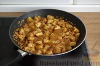 Фото приготовления рецепта: Гранола с яблоками, на сковороде - шаг №7