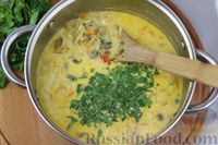 Фото приготовления рецепта: Сырный суп с фаршем, капустой и грибами - шаг №20