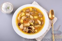 Фото приготовления рецепта: Грибной суп с фасолью и чесночными галушками - шаг №17