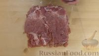 Фото приготовления рецепта: Мясной рулет с черносливом (из двух видов мяса) - шаг №5