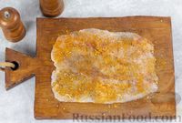 Фото приготовления рецепта: Рыбные рулеты с помидорами и сыром, запечённые в фольге - шаг №4