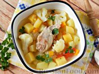 Фото к рецепту: Куриный суп с цветной капустой, репой и помидором
