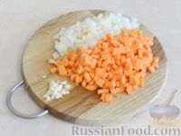 Фото приготовления рецепта: Суп-рагу с фрикадельками, рисом и овощами - шаг №3