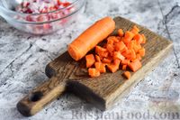 Фото приготовления рецепта: Мясной салат с сыром, морковью и болгарским перцем - шаг №6