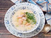 Фото к рецепту: Молочный суп с красной рыбой и картофелем