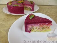 Фото приготовления рецепта: Салат-торт "Селёдка под шубой" под свекольно-сырным муссом - шаг №16