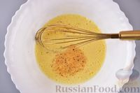 Фото приготовления рецепта: Омлет с сыром в лаваше (на сковороде) - шаг №4