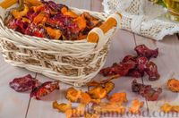 Фото к рецепту: Овощные чипсы из свёклы и моркови