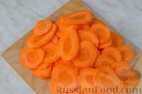 Фото приготовления рецепта: Овощные чипсы из свёклы и моркови - шаг №2