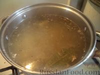 Фото приготовления рецепта: Суп из консервированной сайры с картофелем - шаг №8