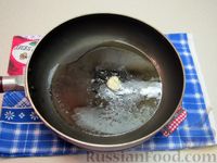 Фото приготовления рецепта: Крем-суп из брокколи и тыквы с курицей и сухариками - шаг №4
