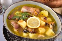 Фото приготовления рецепта: Фасолевый суп со свиными рёбрышками и шампиньонами - шаг №15