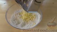 Фото приготовления рецепта: Волованы с курицей, яйцами и маринованными огурцами - шаг №3