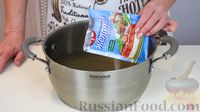 Фото приготовления рецепта: Фунчоза с курицей и замороженными овощами - шаг №8
