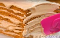 Фото приготовления рецепта: Торт "Карамелька" со сгущёнкой (без раскатки коржей) - шаг №13