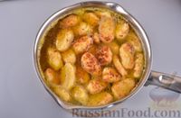 Фото приготовления рецепта: Куриный суп с жареными галушками из сыра - шаг №21
