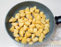 Фото приготовления рецепта: Жаркое из баранины с картофелем, сладким перцем и помидором - шаг №10