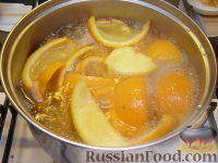 Фото приготовления рецепта: Цукаты из апельсиновых корок - шаг №3