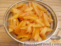 Фото приготовления рецепта: Цукаты из апельсиновых корок - шаг №10