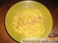 Фото приготовления рецепта: Паста (букатини) алла Карбонара - шаг №7