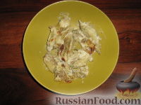Фото приготовления рецепта: Ракушки, фаршированые грибами и домашними колбасками - шаг №12