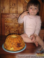 Фото приготовления рецепта: Несладкий "кекс" с сыром и колбасой - шаг №12