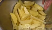 Фото приготовления рецепта: Запечённые куриные голени  в сметанно-чесночном маринаде - шаг №6