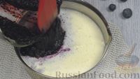 Фото приготовления рецепта: Чернично-ванильная панна котта - шаг №7