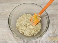 Фото приготовления рецепта: Овсяное печенье с творожно-кокосовой начинкой - шаг №9