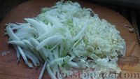 Фото приготовления рецепта: Салат из индейки, мандаринов и пекинской капусты - шаг №3