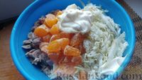 Фото приготовления рецепта: Салат из индейки, мандаринов и пекинской капусты - шаг №8