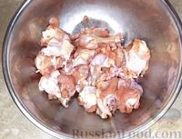 Фото приготовления рецепта: Жареные куриные крылышки в хрустящей панировке - шаг №2