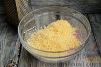 Фото приготовления рецепта: Котлеты из крабовых палочек с сыром - шаг №3