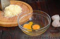 Фото приготовления рецепта: Отбивные из индейки с сырной корочкой - шаг №2